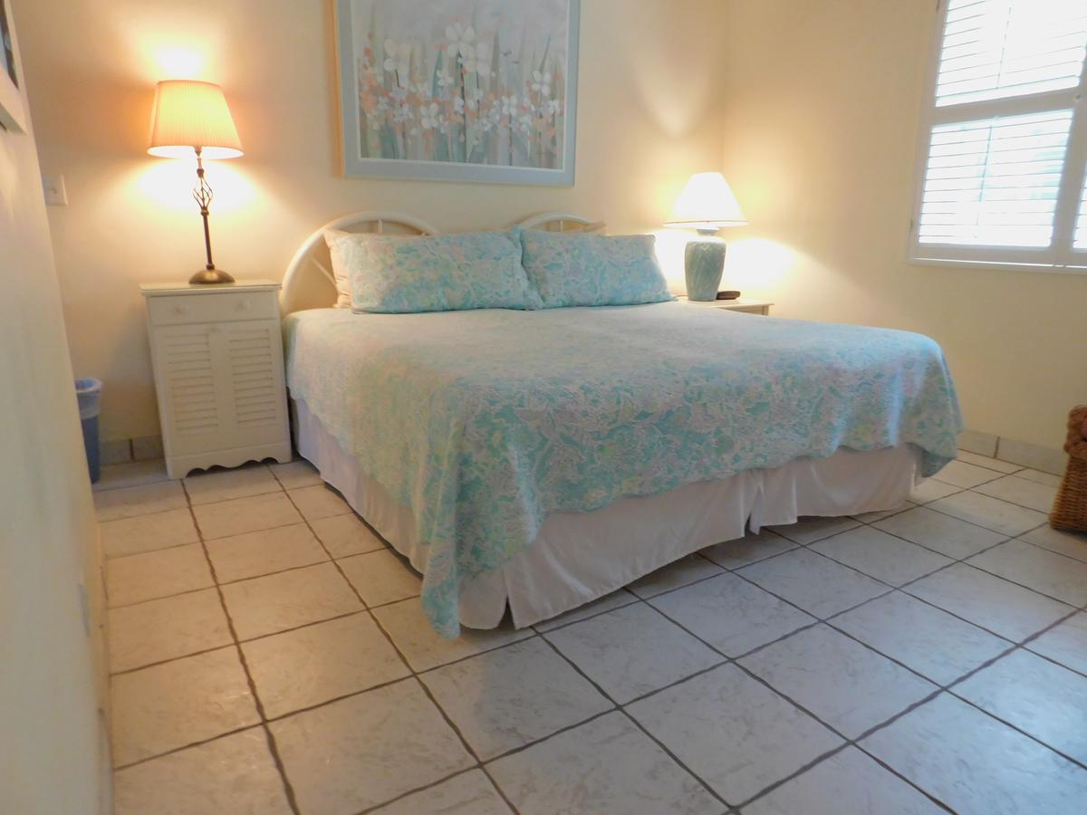 The Grove Beach Condominiums Delray Beach Exterior photo